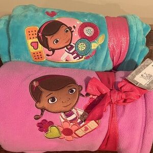 Disney, Dr McStuffins blue and purple blanket. 50x60 NWT